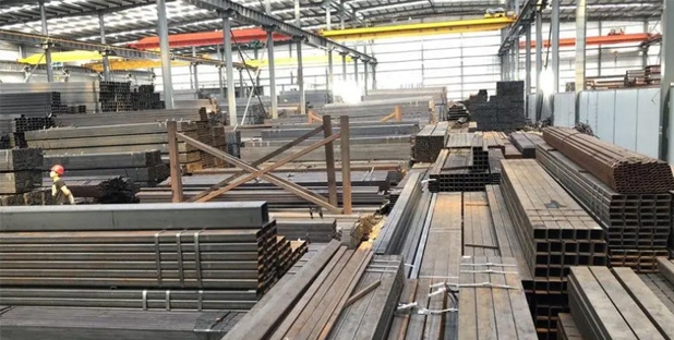 GruppoY has International Business Department, Customs Clearance Department, Design Department; has professional colleagues are responsible for import, customs clearance, and customer product design, providing customers more convenient services;